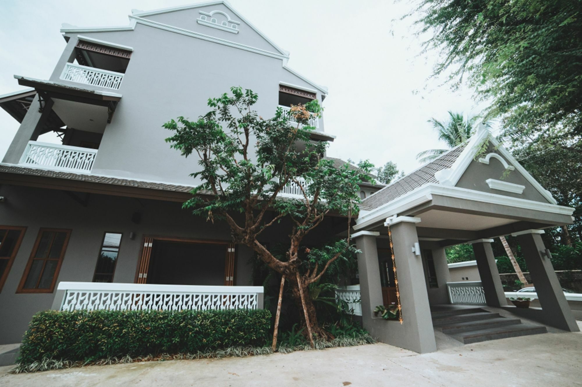 Nasaraan Boutique Hotel Csiangmaj Kültér fotó